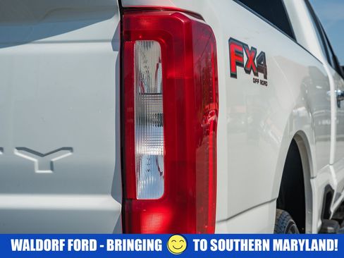 Used 2024 Ford F250 XLT w/ FX4 Off-Road Package image 7