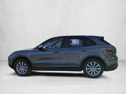 Used 2021 Porsche Cayenne image 9