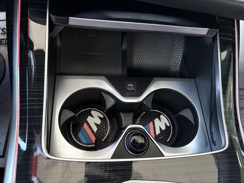 Used 2023 BMW X7 M60i image 29