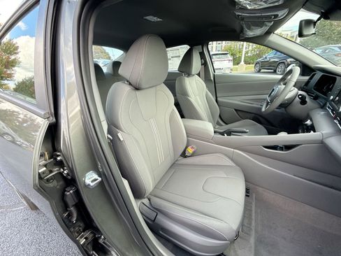 New 2025 Hyundai Elantra Sport w/ Cargo Package image 25