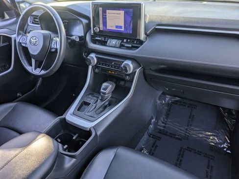 Used 2023 Toyota RAV4 XLE Premium image 34