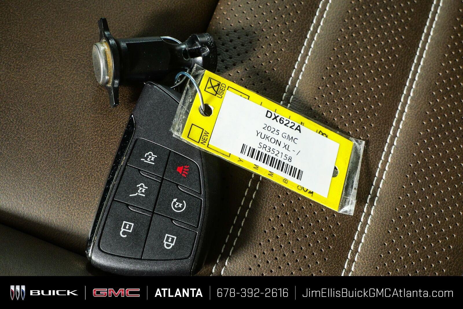 Used 2025 GMC Yukon XL Denali Ultimate w/ LPO, Floor Liner Package AWD/4WD image 44