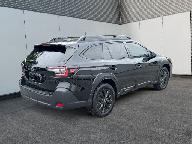 Used 2025 Subaru Outback Onyx Edition XT AWD/4WD image 5