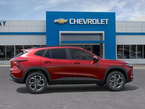 New 2026 Chevrolet Trax LT w/ Driver Confidence Package image 35