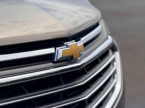 Used 2018 Chevrolet Equinox Premier w/ Infotainment II Package AWD/4WD image 31