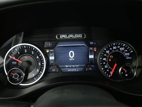 Used 2019 RAM 1500 Laramie image 13