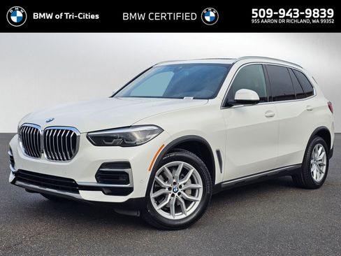 Certified 2022 BMW X5 xDrive40i w/ Parking Assistance Package image 1