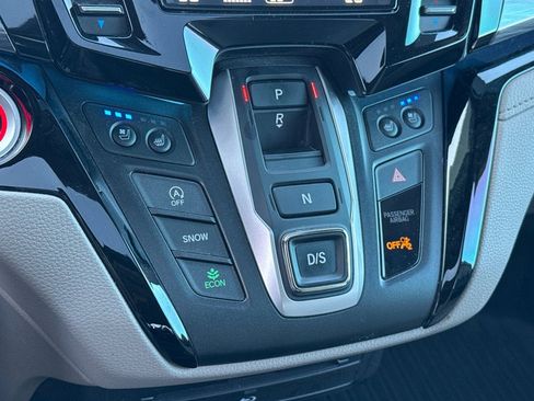Used 2022 Honda Odyssey Elite image 35