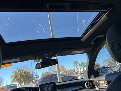 Used 2018 Mercedes-Benz C 300 4MATIC Sedan image 16