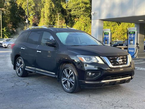 Used 2018 Nissan Pathfinder Platinum image 7