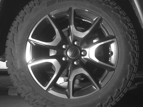 Used 2025 Jeep Compass Trailhawk image 15