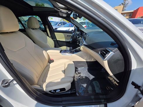 Used 2021 BMW 330i Sedan w/ Driving Assistance Package image 17