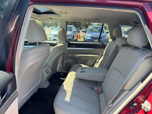 Used 2011 Subaru Outback 2.5i Premium AWD/4WD image 23