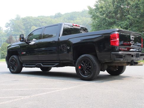 Used 2019 Chevrolet Silverado 2500 LTZ w/ Duramax Plus Package AWD/4WD image 4