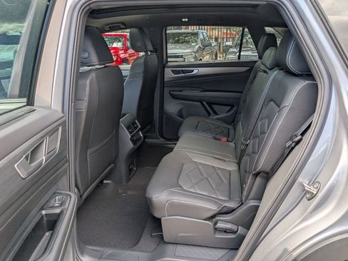 New 2026 Volkswagen Atlas Cross Sport SE FWD image 13