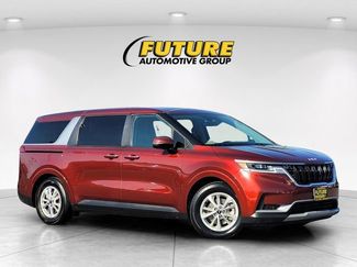Used 2022 Kia Carnival LX video 1