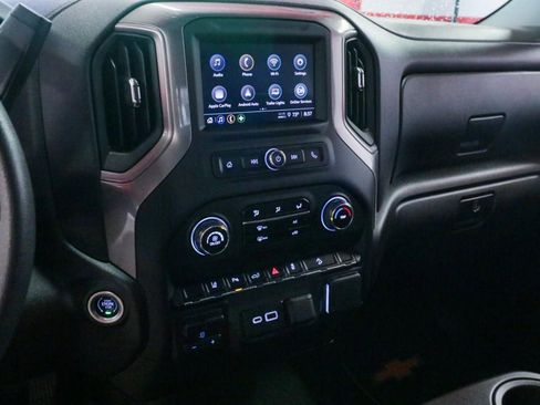 Used 2025 Chevrolet Silverado 2500 Custom w/ Custom Value Package AWD/4WD image 21