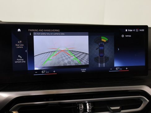 Used 2023 BMW 330i Sedan w/ Premium Package image 6