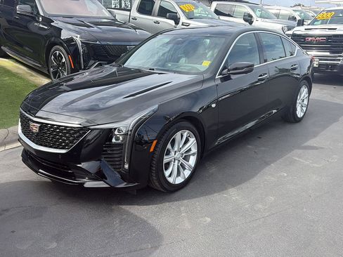 Used 2025 Cadillac CT5 Premium Luxury image 1