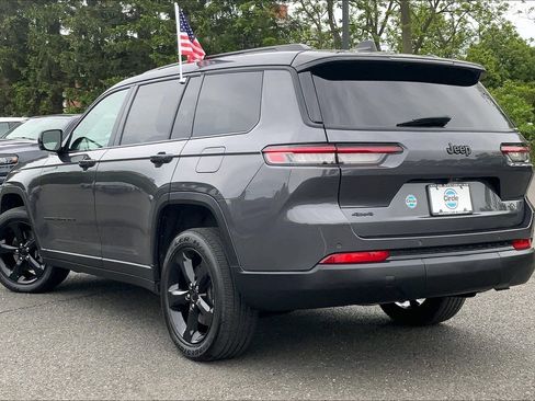 Certified 2023 Jeep Grand Cherokee L Altitude AWD/4WD image 11