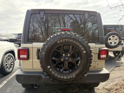 Certified 2022 Jeep Wrangler Unlimited Sport image 6