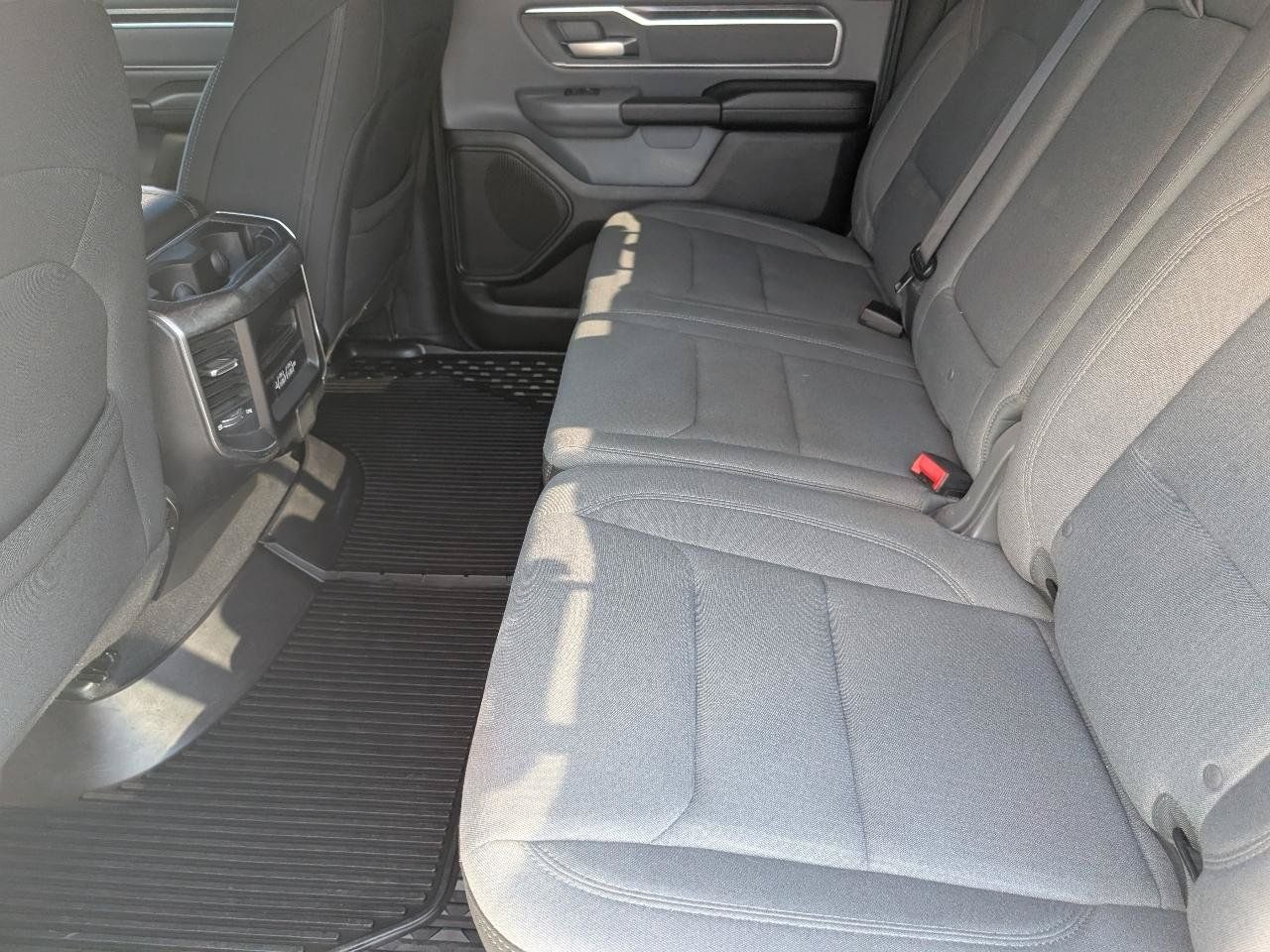 Used 2019 RAM 1500 Big Horn AWD/4WD image 9