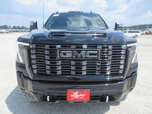New 2026 GMC Sierra 2500 Denali Ultimate AWD/4WD image 12