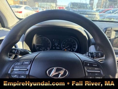 Used 2019 Hyundai Kona SE image 28