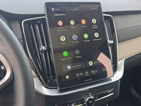 New 2026 Volvo XC90 T8 Plus image 32