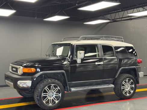 Used 2008 Toyota FJ Cruiser 4WD image 1