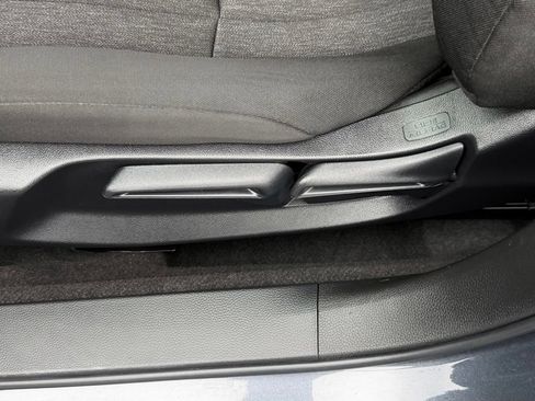 Used 2025 Honda Accord LX image 17