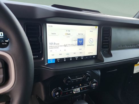 New 2025 Ford Bronco Big Bend image 12