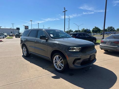 Used 2023 Dodge Durango GT AWD/4WD image 3