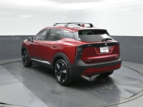 New 2025 Nissan Kicks SR w/ SR Premium Package image 5