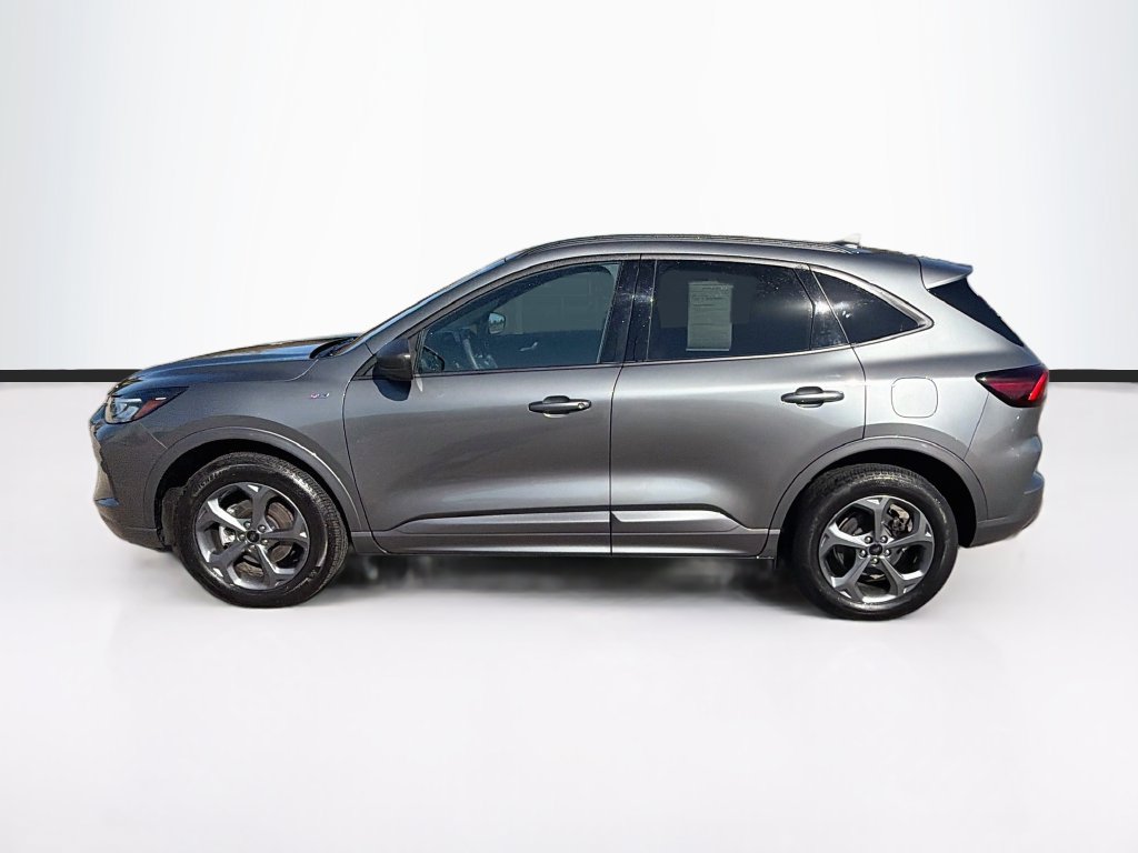 Used 2024 Ford Escape ST-Line w/ Tech Pack #1 AWD/4WD image 8