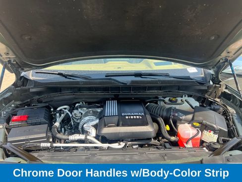 Used 2023 Chevrolet Suburban Premier w/ Advanced Technology Package AWD/4WD image 22