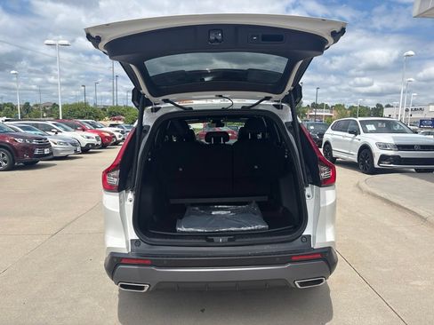 Used 2026 Honda CR-V Sport Touring image 42