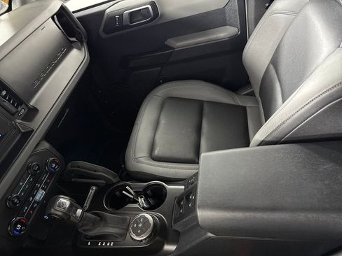Used 2023 Ford Bronco Big Bend image 18