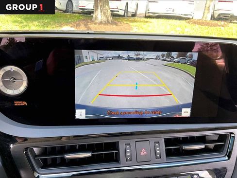 Used 2025 Lexus ES 350 w/ Premium Package image 23