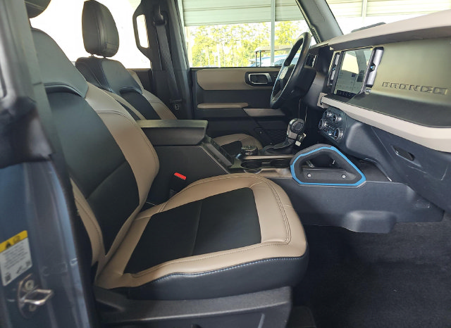 Used 2023 Ford Bronco Wildtrak AWD/4WD image 6