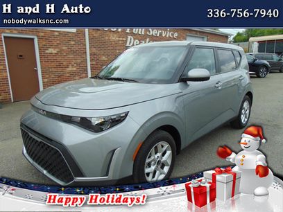 Used 2024 Kia Soul LX w/ Option Group 015