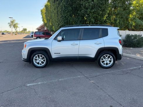 Used 2021 Jeep Renegade Latitude w/ Sun & Sound Group image 5