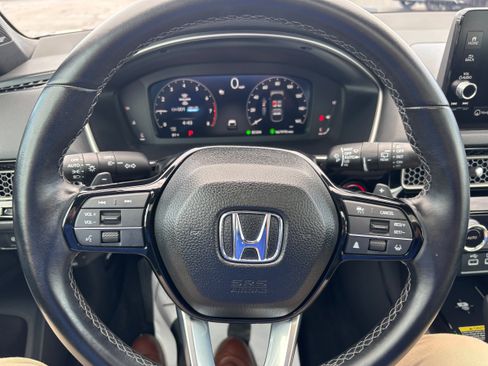 Certified 2024 Honda Civic Sport Touring image 19