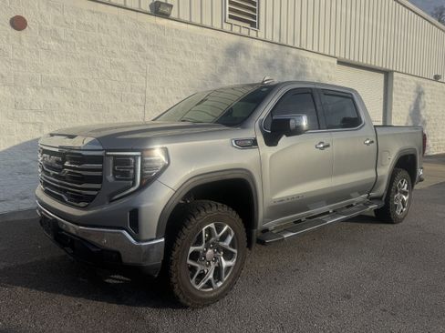 Certified 2023 GMC Sierra 1500 SLT w/ SLT Premium Plus Package image 3