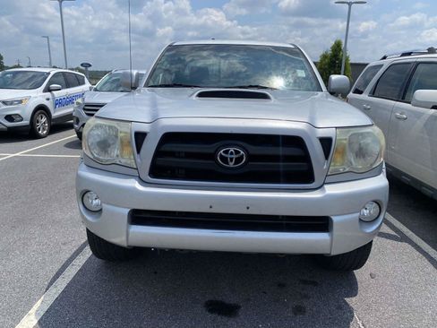 Used 2007 Toyota Tacoma PreRunner RWD image 2