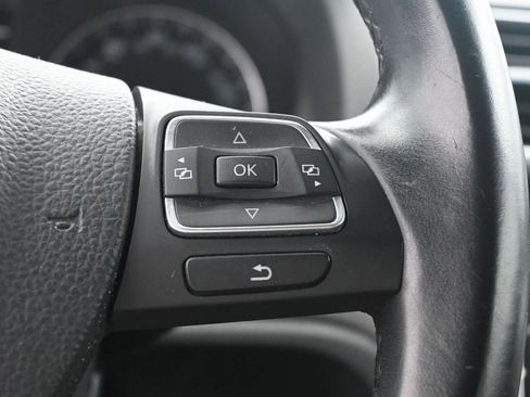 Used 2014 Volkswagen Passat TDI SE FWD image 17