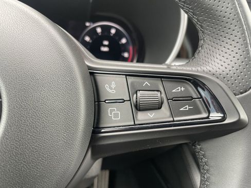 Used 2024 Alfa Romeo Stelvio Ti w/ Performance Driving Package image 20