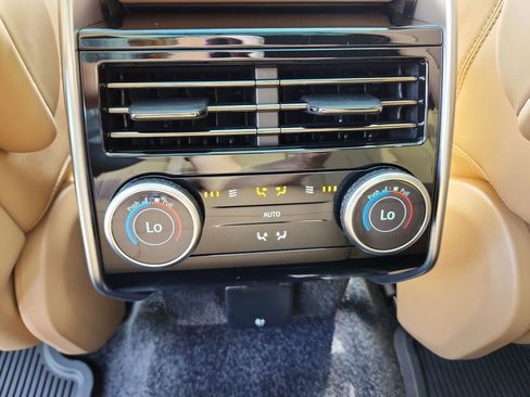 New 2026 Land Rover Range Rover SE AWD/4WD image 26