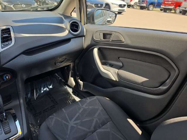 Used 2011 Ford Fiesta SE w/ 201A Rapid Spec Order Code FWD image 10