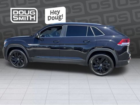 Used 2023 Volkswagen Atlas Cross Sport SE w/ Black Wheel Package AWD/4WD image 2